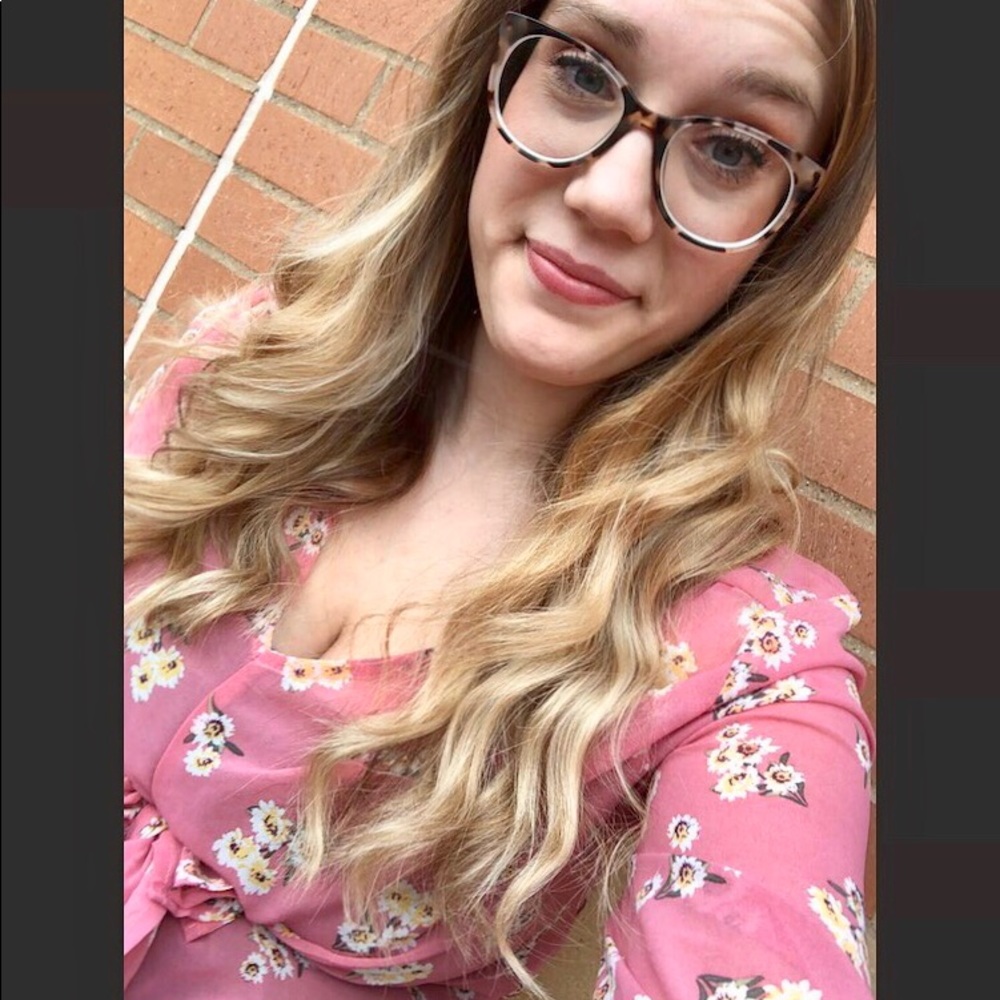 Meet your Posher, Ashley